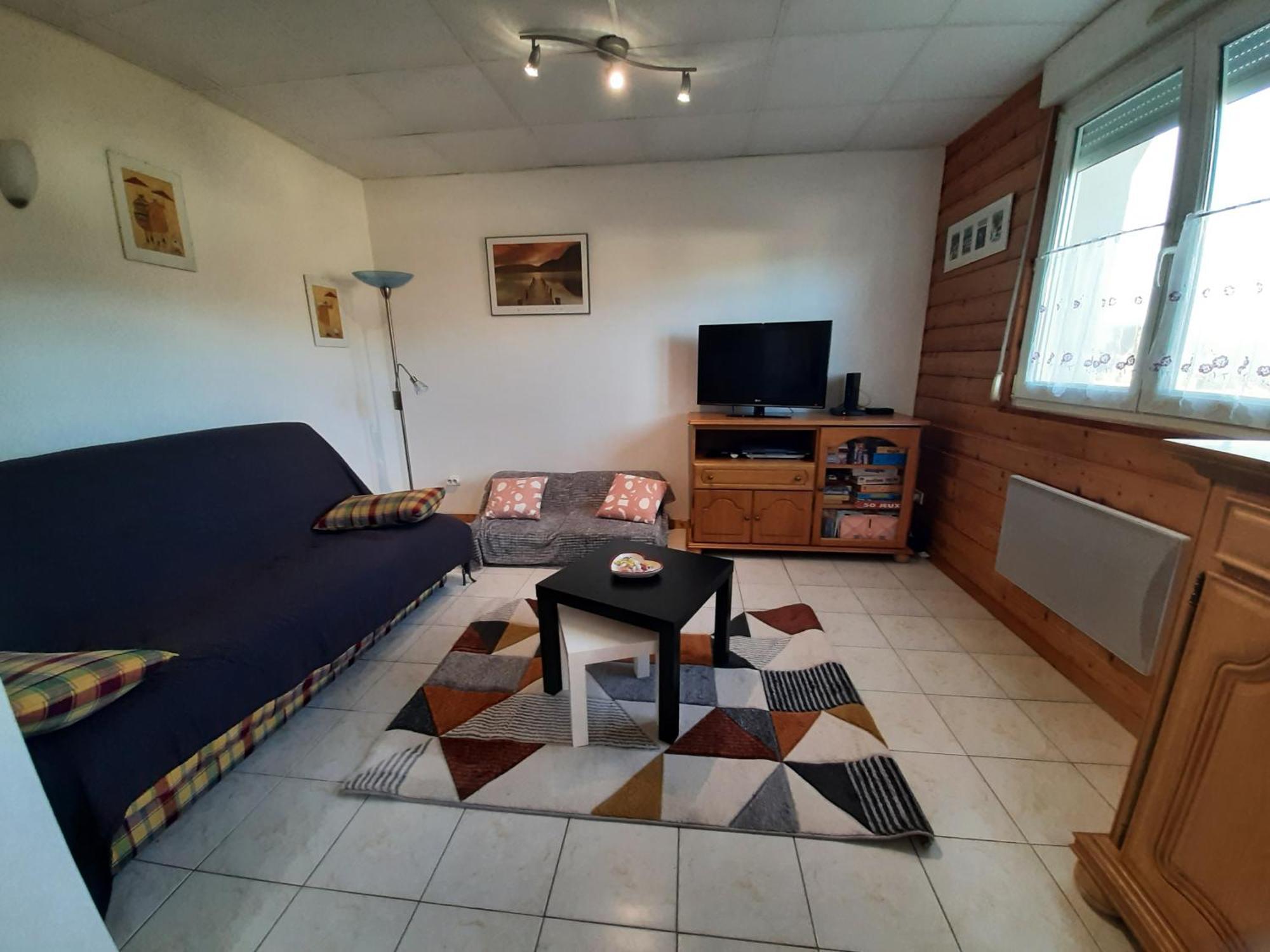 Apartment F2 Lumineux En Centre - *